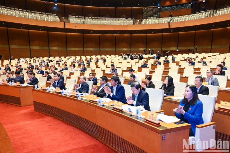 Members of the NA Standing Committee and other delegates attend the conference.