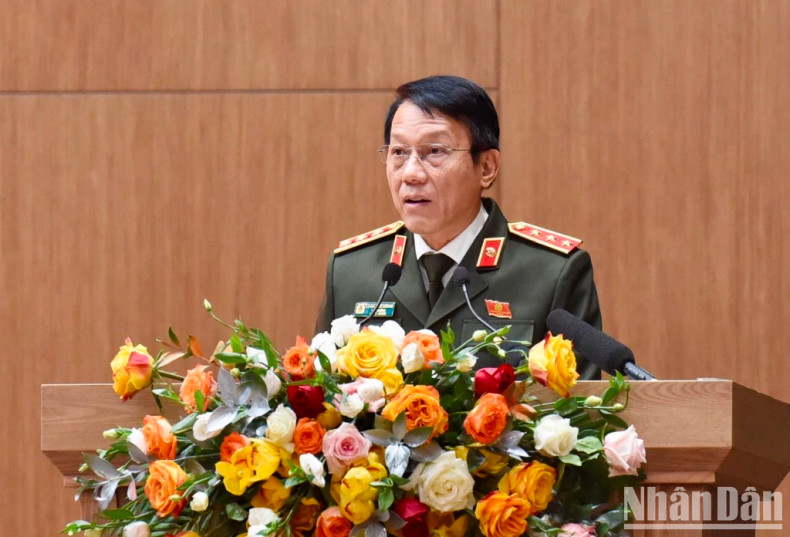 Senior Lieutenant General Luong Tam Quang, Deputy Minister of Public Security, speaks at the conference. Senior Lieutenant General Luong Tam Quang, Deputy Minister of Public Security, speaks at the conference.