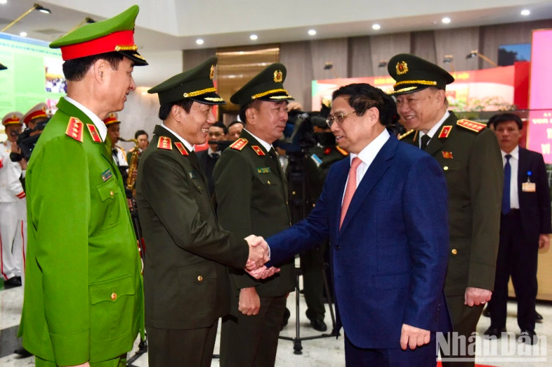 Prime Minister Pham Minh Chinh and leaders of the Ministry of Public Security. Prime Minister Pham Minh Chinh and leaders of the Ministry of Public Security.