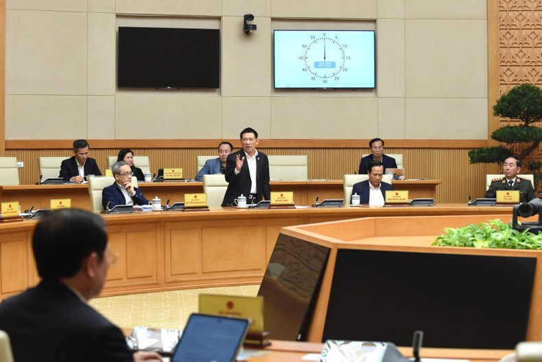 Finance Minister Ho Duc Phoc is speaking. Finance Minister Ho Duc Phoc is speaking.