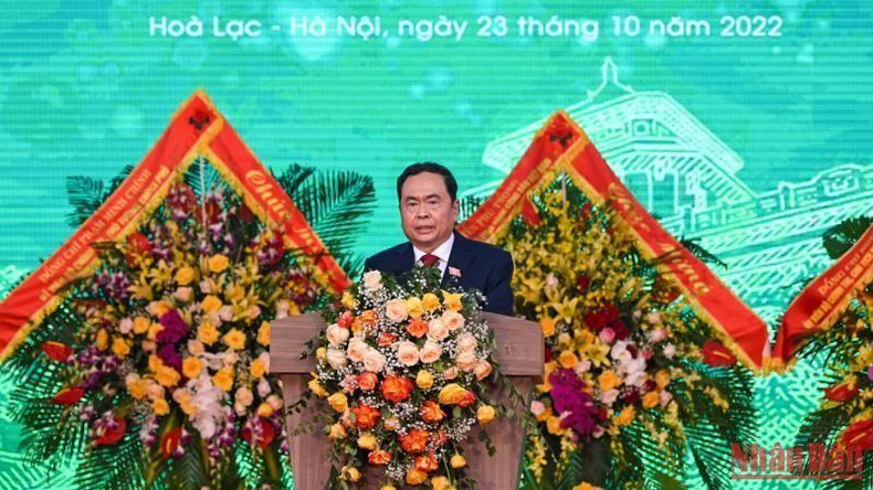 Standing Vice Chairman of the National Assembly Tran Thanh Man delivered a congratulatory speech for the new school year. (Photo: DUY LINH)
