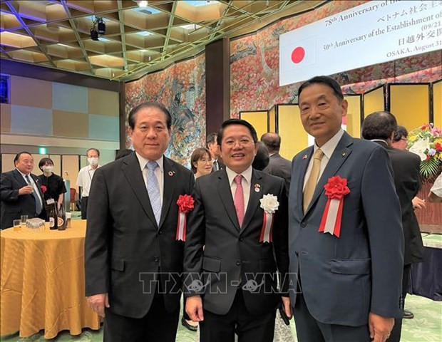 Participants at the ceremony in Osaka (Photo: VNA)