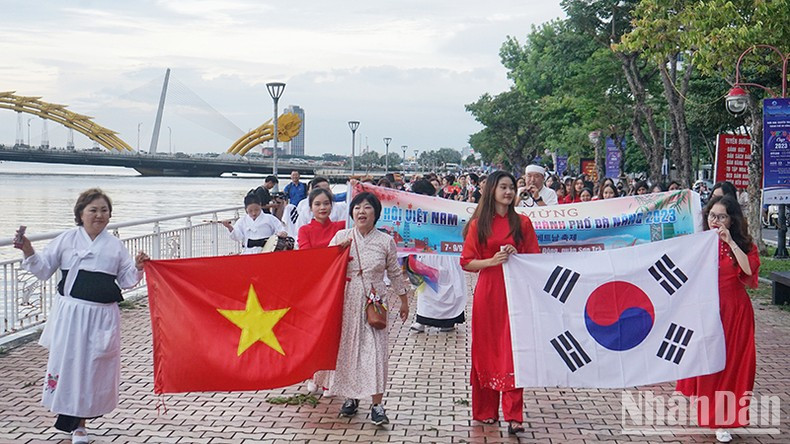 Photo: Cultural interference between Vietnam and the RoK. Photo: Cultural interference between Vietnam and the RoK.