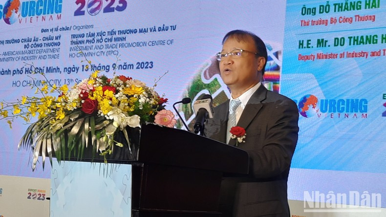 Deputy Minister of Industry and Trade Do Thang Hai speaks at the opening ceremony. Deputy Minister of Industry and Trade Do Thang Hai speaks at the opening ceremony.