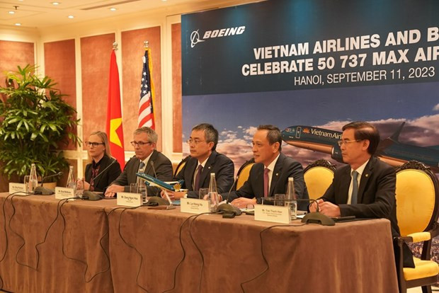 At the signing ceremony (Photo: VNA) At the signing ceremony (Photo: VNA)
