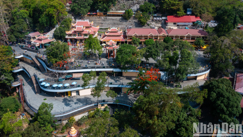Panorama of the sacred pagoda and shrine complex on Ba Den mountain.