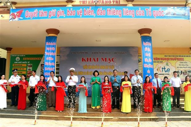 The exhibition opening ceremony on March 22 (Photo: VNA)