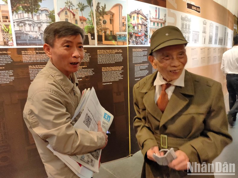 The exhibition of Old Spring on Tet newspaper is one of the most impressive areas of the National Press Association 2023, bringing together the most impressive spring covers from over the years, showing the enduring power of revolutionary journalism, and documenting the unforgettable periods of the nation's history.