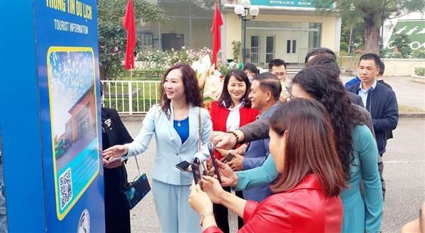 The launching of free Wi-Fi service system and QRCode scanning points is expected to provide better services to visitors (Photo: VNA) The launching of free Wi-Fi service system and QRCode scanning points is expected to provide better services to visitors (Photo: VNA)