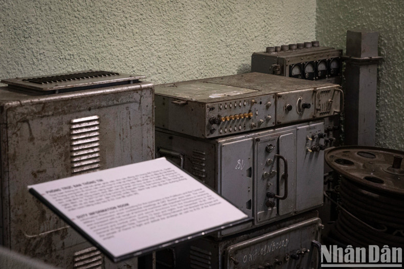 Beside the meeting room is the Duty and Communication Room, used by the Secretariat. It contains a display of radio equipment and machines inside glass cabinets. Beside the meeting room is the Duty and Communication Room, used by the Secretariat. It contains a display of radio equipment and machines inside glass cabinets.