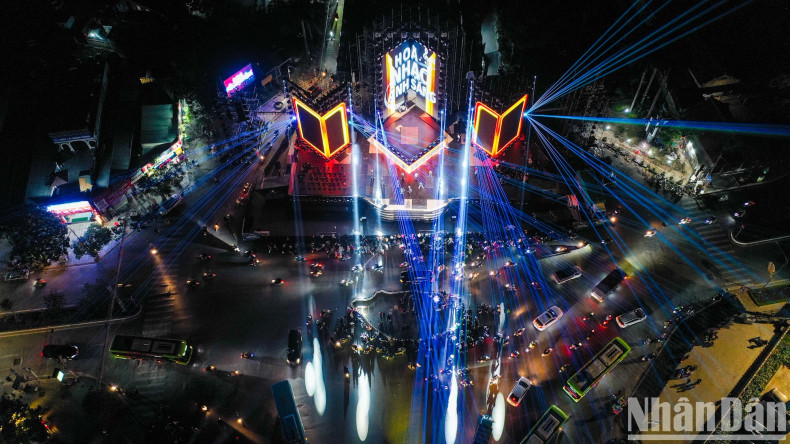 The grand stage of the programme viewed from above is breathtaking The grand stage of the programme viewed from above is breathtaking