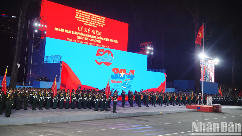 At exactly 7 PM, the second rehearsal officially commences in preparation for the 50th anniversary of the Liberation of the South.