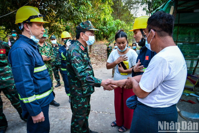 Tears are shed, not only because a loved one is found but also out of gratitude for the Vietnamese soldiers. Major General Pham Van Ty, head of the task force, is deeply thanked by the locals for the rescue efforts.