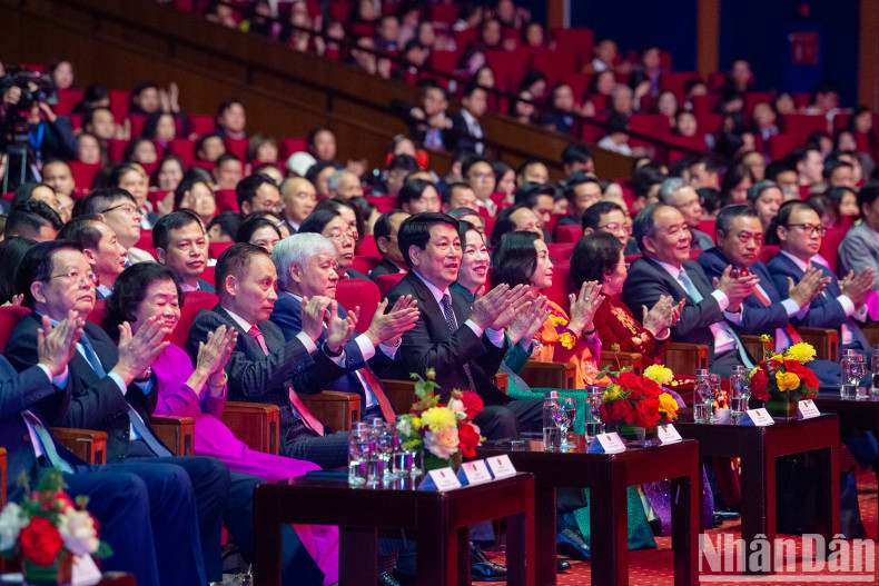 President Luong Cuong, his spouse and delegates at the programme President Luong Cuong, his spouse and delegates at the programme