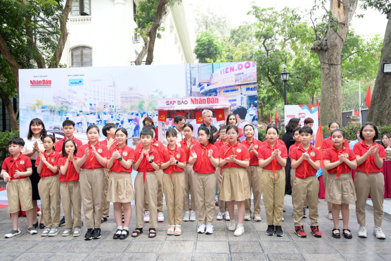 Teachers and students tour the exhibition