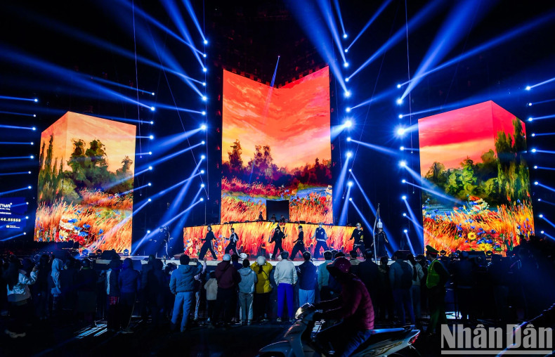 The visual LED effects have been designed to be exceptionally striking. The visual LED effects have been designed to be exceptionally striking.