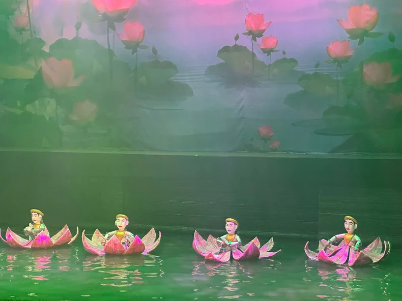 The beauty of puppetry art is vividly brought to life by talented artisans.