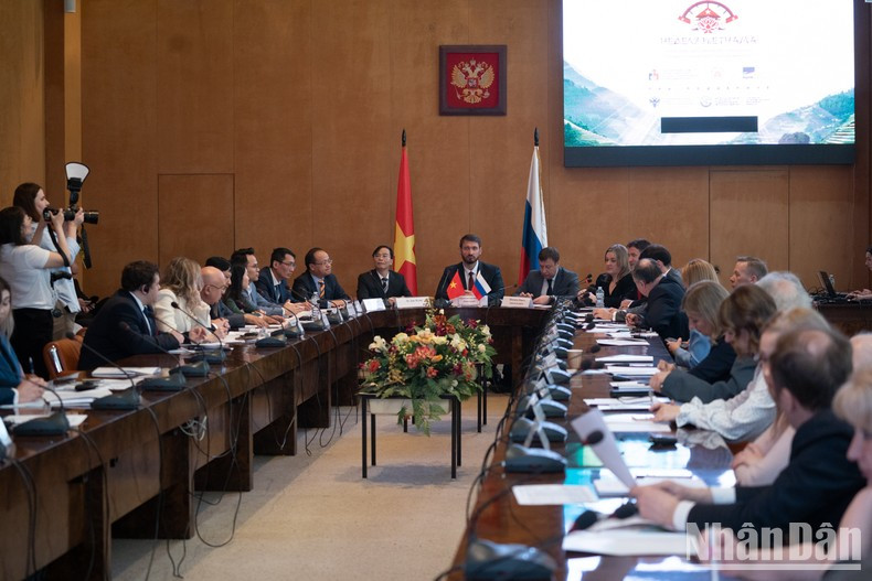 Discussion sessions focused on solutions to promote Russia-Vietnam relations. (Photo: THANH THE) Discussion sessions focused on solutions to promote Russia-Vietnam relations. (Photo: THANH THE)