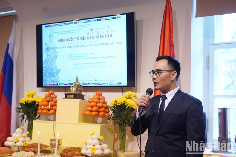 Le Van Tuan speaks at the ceremony. (Photo: THANH THE)