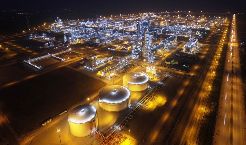 Nghi Son Refinery and Petrochemical Complex operating commercially and stably. Nghi Son Refinery and Petrochemical Complex operating commercially and stably.