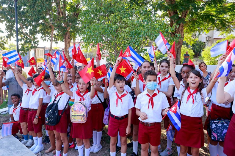 Cuban children attend the ceremony. (Photo: VNA) Cuban children attend the ceremony. (Photo: VNA)