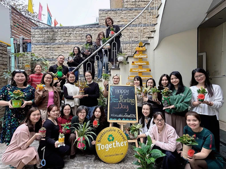 Conversion starts with the smallest actions, such as using recycled materials. Conversion starts with the smallest actions, such as using recycled materials.