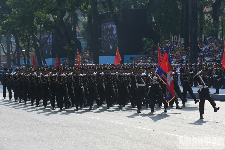 The Royal Cambodian Armed Forces marching in the procession. The Royal Cambodian Armed Forces marching in the procession.