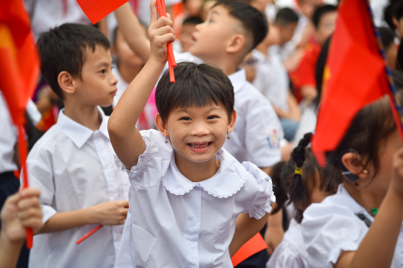 Xa Dan school provides education for children at three levels: kindergarten, primary and secondary students.