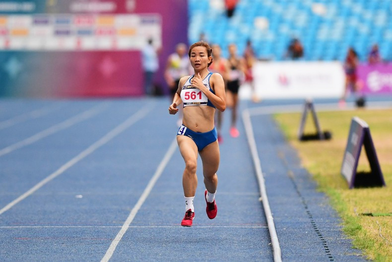 Vietnamese runner Nguyen Thi Oanh pocketed two gold medals at SEA Games 32 Vietnamese runner Nguyen Thi Oanh pocketed two gold medals at SEA Games 32