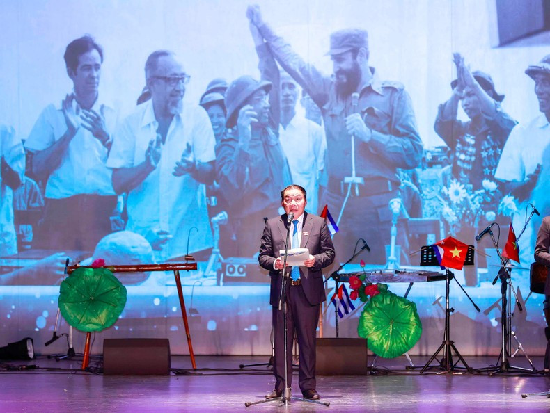 Vietnamese Minister of Culture, Sports and Tourism Nguyen Van Hung speaking at the programme. Vietnamese Minister of Culture, Sports and Tourism Nguyen Van Hung speaking at the programme.