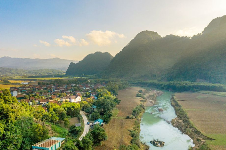 An aerial view of Tan Hoa tourism village in Quang Binh province (Photo: Oxalis Adventure)