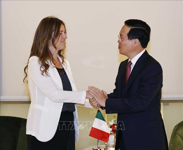 President meets with leaders of Italian political parties ảnh 1 President meets with leaders of Italian political parties ảnh 1
