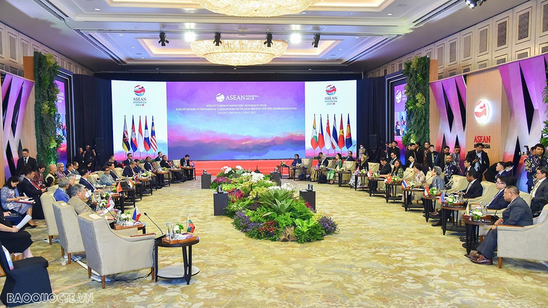 At the AICHR dialogue (Photo: baoquocte.vn)