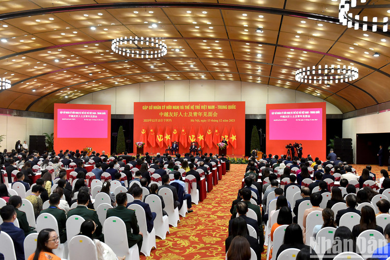 An overview of the meeting with nearly 400 intellectuals and young people of Vietnam and China. (Photo: NDO) An overview of the meeting with nearly 400 intellectuals and young people of Vietnam and China. (Photo: NDO)