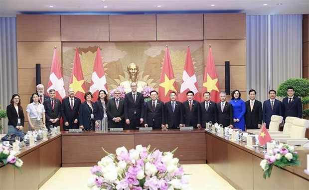 Top legislator holds talks with President of Swiss National Council ảnh 1 Top legislator holds talks with President of Swiss National Council ảnh 1