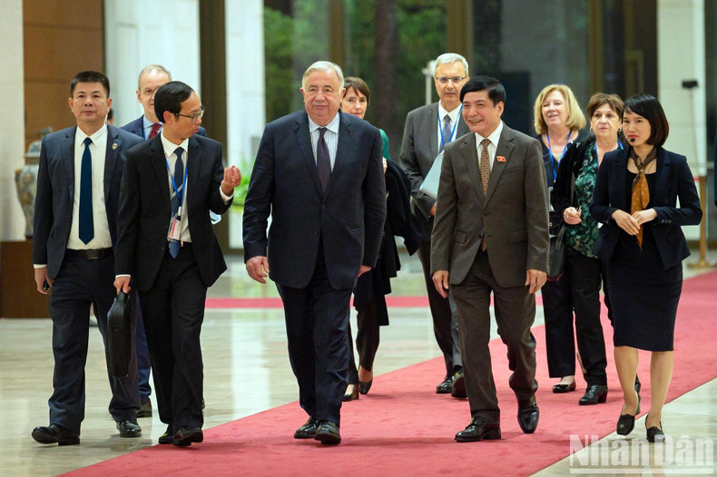 President of the French Senate Gérard Larcher and delegates visit the Vietnam National Assembly House.