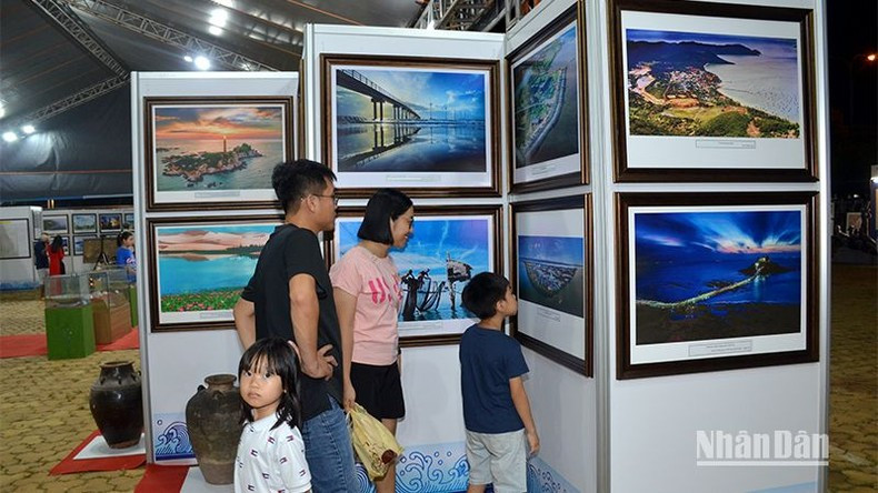 Binh Thuan: Vietnam Sea and Island Cultural Heritage Exhibition opens ảnh 7