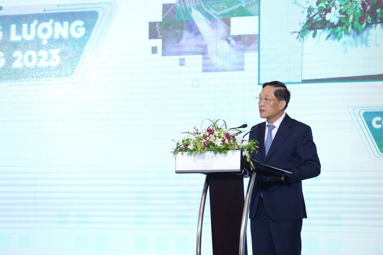 Deputy Minister of Science and Technology Tran Van Tung speaking at the forum. Deputy Minister of Science and Technology Tran Van Tung speaking at the forum.