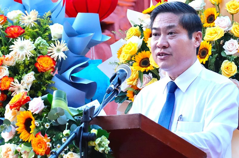 Phan Thai Binh, Standing Vice Chairman of the Quang Nam Provincial People's Committee, speaks at the inauguration ceremony.