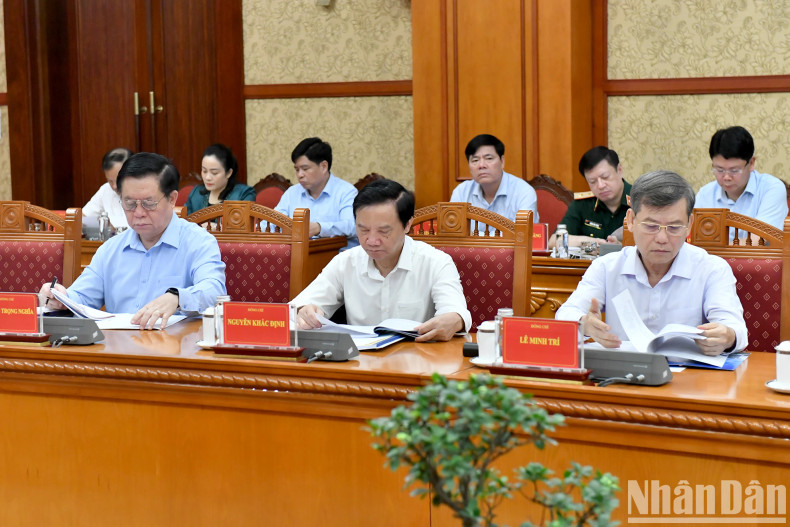 Delegates attending the meeting.