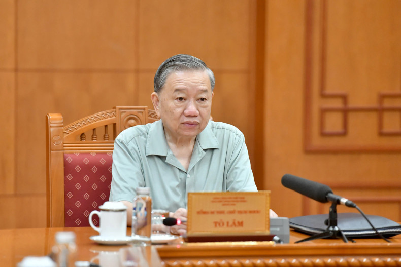 General Secretary and President To Lam gives a speech directing the meeting of the sub-committee on personnel affairs of the 14th National Party Congress. General Secretary and President To Lam gives a speech directing the meeting of the sub-committee on personnel affairs of the 14th National Party Congress.