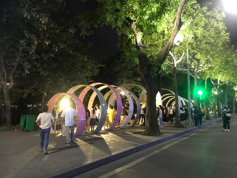 The highlights of the festival, with a message of connecting tradition with modernity, are unique and iconic design works