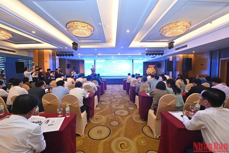 The conference provided an opportunity for Party newspapers to discuss important matters to overcome the difficulties and challenges amid a changing media landscape. The conference provided an opportunity for Party newspapers to discuss important matters to overcome the difficulties and challenges amid a changing media landscape.