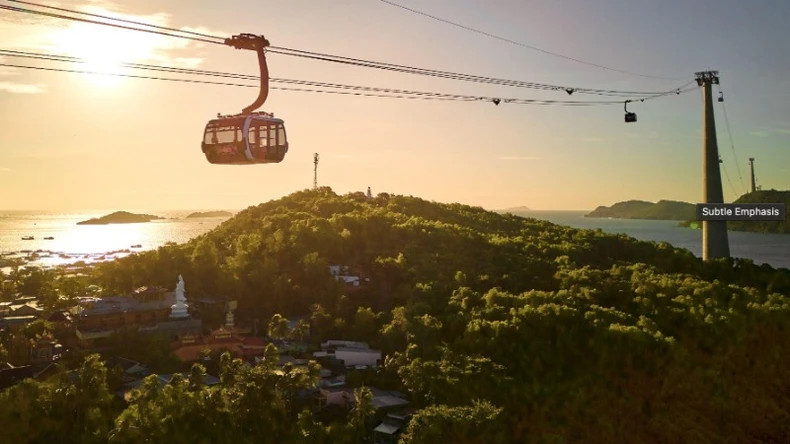 The Hon Thom Cable Car in Phu Quoc stands out as one of the most unforgettable experiences on the Pearl Island.