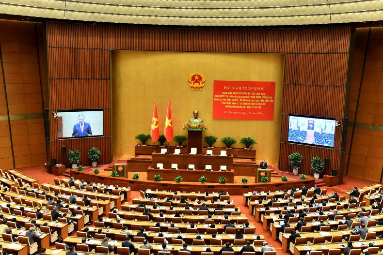 General Secretary To Lam delivers a speech at the conference.