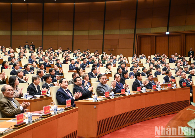 General Secretary To Lam, President Luong Cuong, Prime Minister Pham Minh Chinh, National Assembly Chairman Tran Thanh Man and Party and State leaders attend the conference.