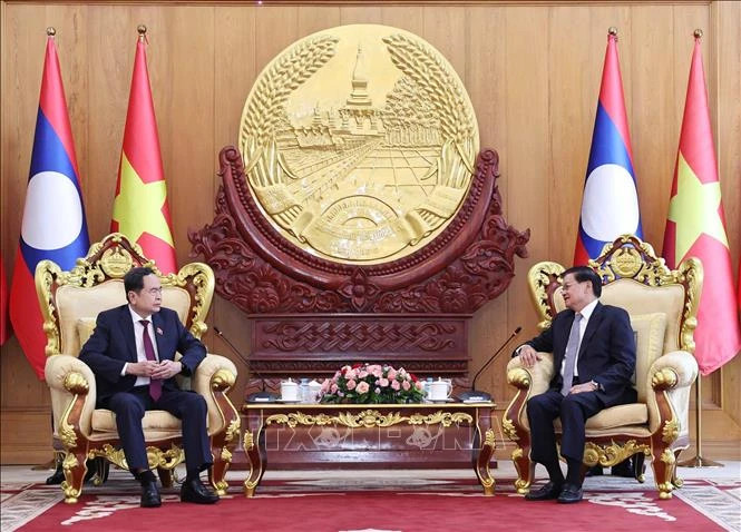 NA Chairman Tran Thanh Man meets with Lao General Secretary and President Thongloun Sisoulith. (Photo: VNA)