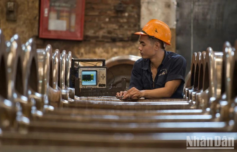 Railway industrial products need to be included in the list of key mechanical products to have the opportunity to attract domestic and foreign participation in investment in the railway industry. Railway industrial products need to be included in the list of key mechanical products to have the opportunity to attract domestic and foreign participation in investment in the railway industry.