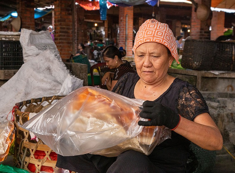 Many OCOP products are made from traditional baking in Khanh Thien commune, Yen Khanh district. (Photo: Tran Hiep)
