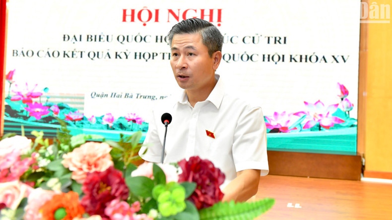 [In Pictures] Party General Secretary Nguyen Phu Trong meets voters in Hanoi ảnh 10